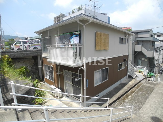 ファミール中島