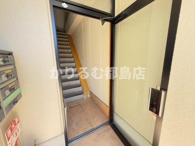 大阪市都島区都島北通１丁目の賃貸マンションのエントランス