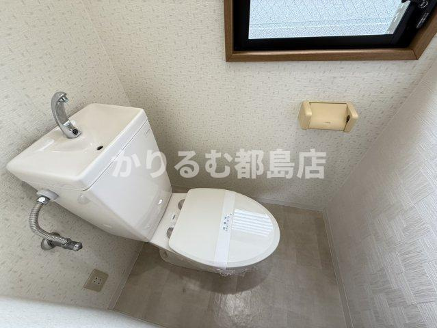 大阪市都島区都島北通１丁目の賃貸マンションのトイレ