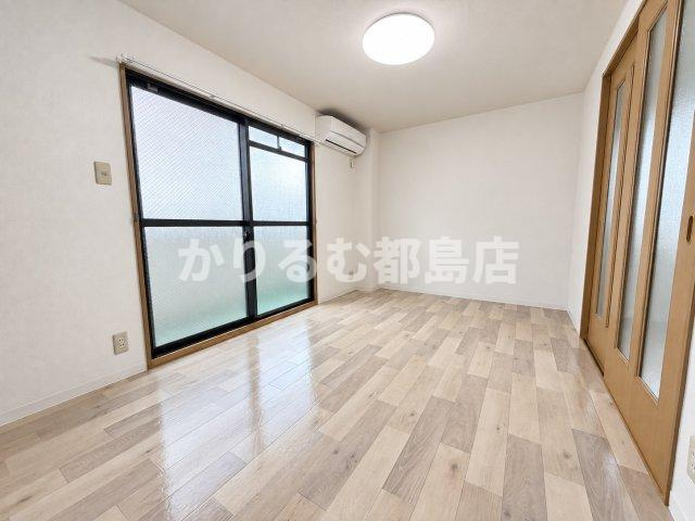 大阪市都島区都島北通１丁目の賃貸マンションの居間・リビング