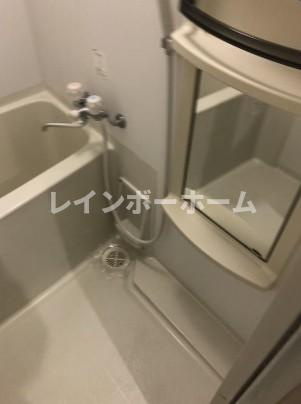 レガスタ両国の浴室