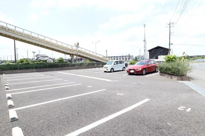 パークドオートム　Ａの駐車場|駐車場に車を止められます