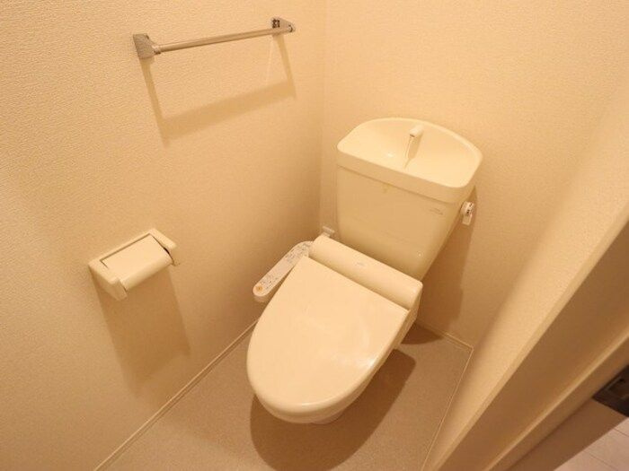 パークドオートム　Ａのトイレ|清潔感のあるトイレです