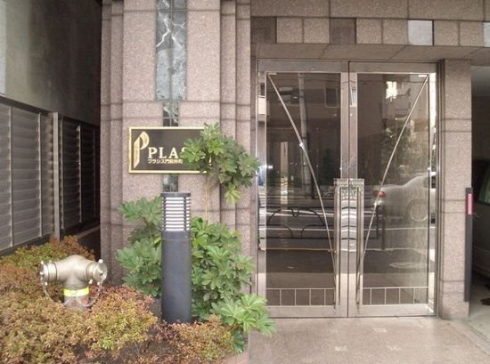 プラシス門前仲町のエントランス