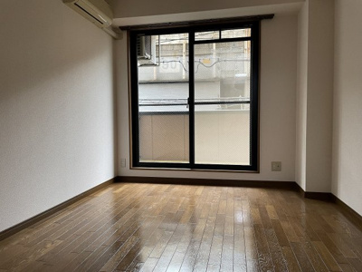 【寝室】 | ラッキーセンター河堀口マンション