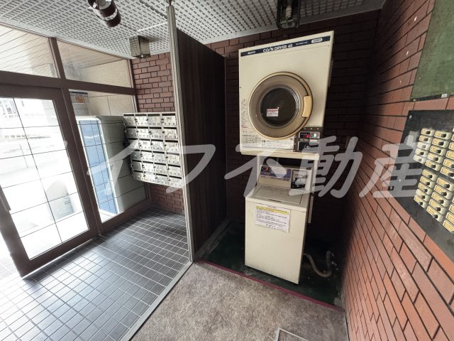リビエール今里のエントランス|建物の内部です