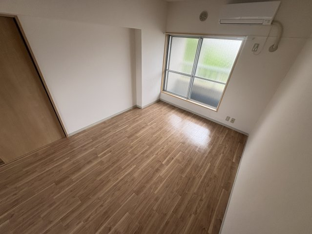 栄和第１マンションの居間・リビング