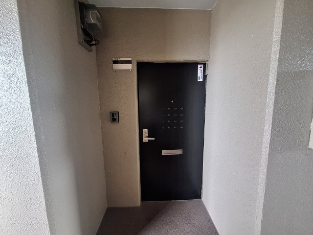 アストメゾン沢田の玄関