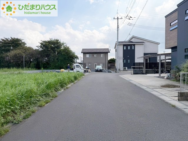 常陸大宮市抽ヶ台町第9　新築戸建の前面道路含む現地写真|たっぷりの陽光と心地よい風が舞い込む住まい♪