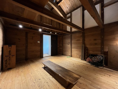 【設備】 | 河原町M邸貸家 | 蔵内部