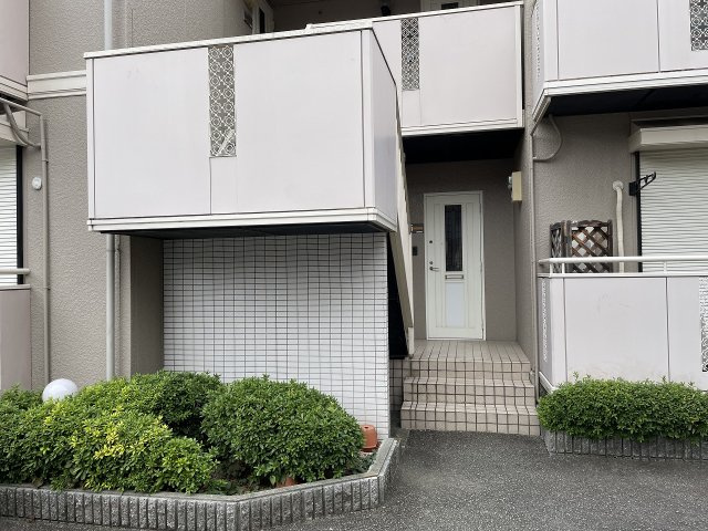 本町北パークハイムⅡのエントランス