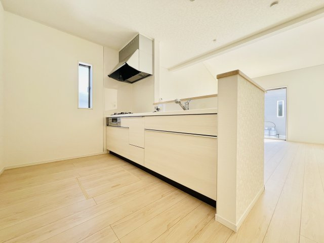 前橋市青柳町のキッチン|作業スペースも広くお料理も快適に♪