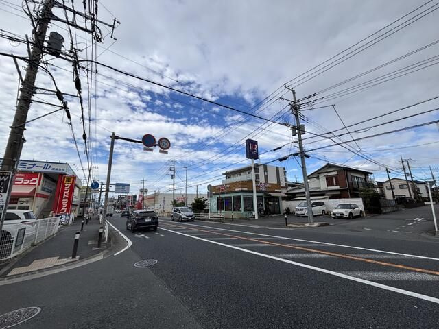 ニノセキビルの周辺
