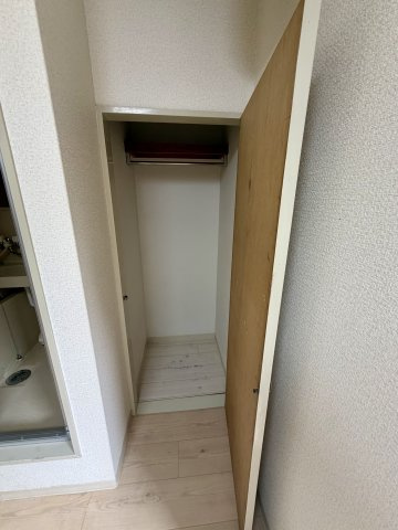 大阪市西区北堀江２丁目の店舗事務所の収納