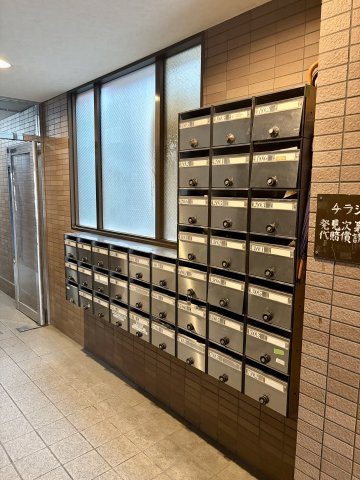 大阪市西区北堀江２丁目の店舗事務所のロビー