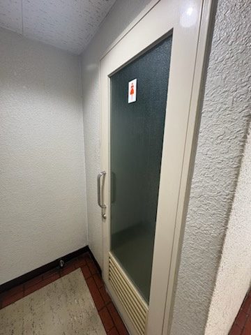 淀屋橋ホワイトビル4階