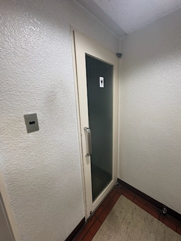 淀屋橋ホワイトビル4階