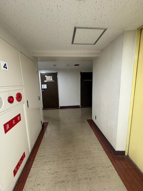 淀屋橋ホワイトビル4階