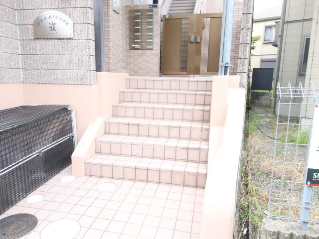 エルミタージュ雅のエントランス