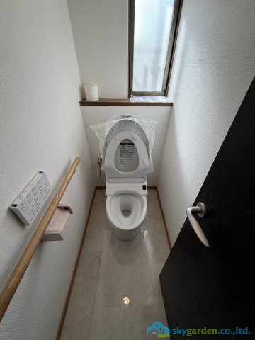 小田原市小竹　中古戸建のトイレ