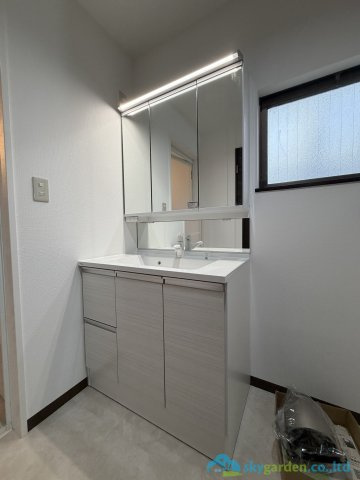 小田原市小竹　中古戸建の独立洗面台