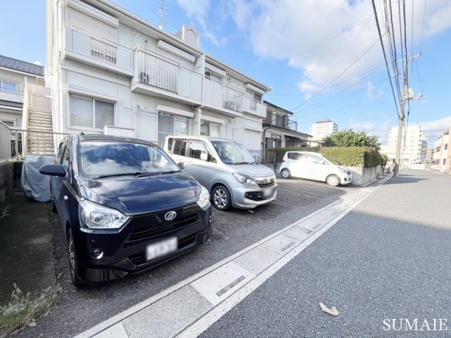 アーバンヒルズ大宮の駐車場