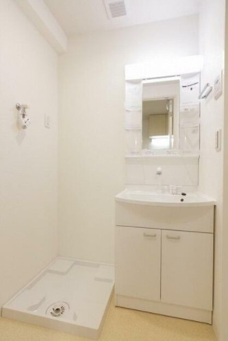 【独立洗面台】 | クラシー中野弥生町 | 嬉しい独立洗面台付き。