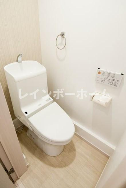 仲介手数料（賃料の1.10ヵ月）の50％OFF対象物件！のトイレ|コンパクトで使いやすいトイレです