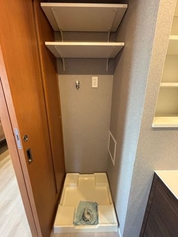 レジディア池尻大橋の玄関