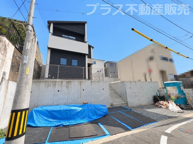 【外観】 | 福岡市中央区輝国2丁目4期　1号棟（全2棟）【仲介手数料無料・0円】 | 現地写真。同じ物件を見るなら、プラス不動産販売にお任せ下さい。