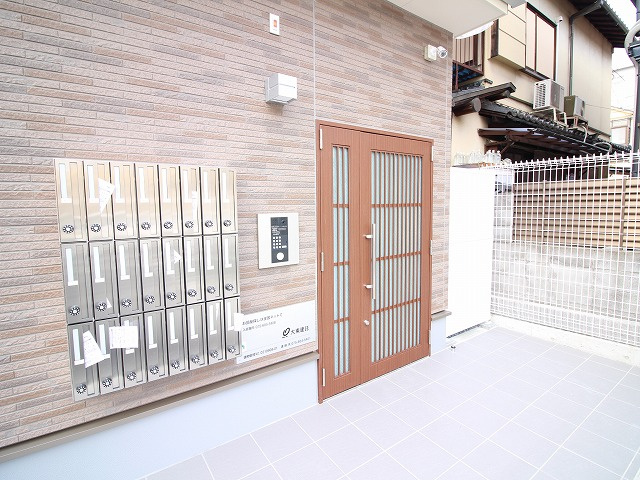 グランヒル長岡京のエントランス