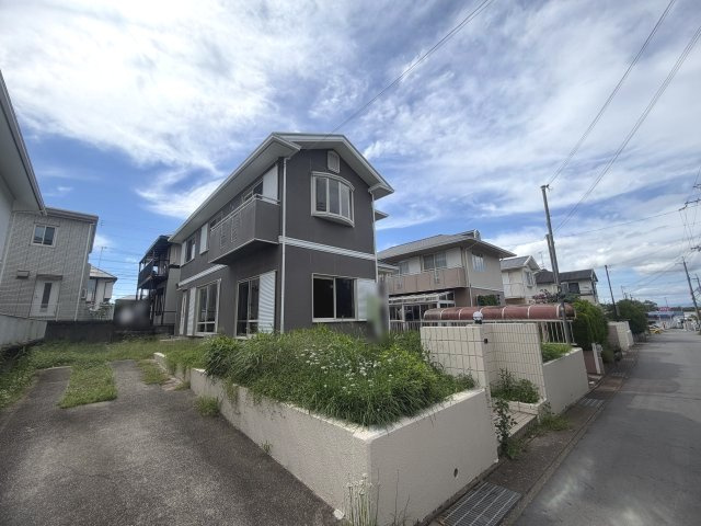 三木市志染町青山５丁目戸建の外観