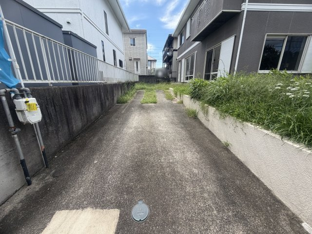 三木市志染町青山５丁目戸建の駐車場