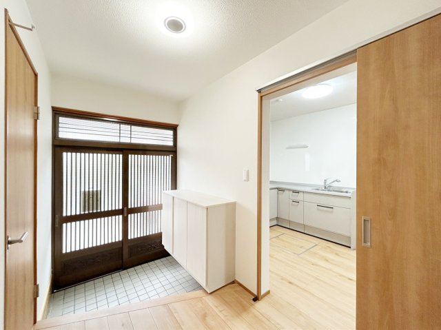 吾川郡いの町枝川　中古戸建の玄関