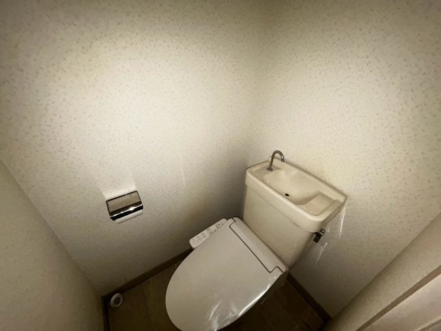 西条ロイヤルハイツのトイレ