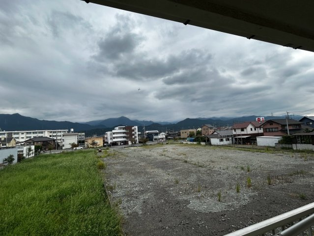西条ロイヤルハイツの展望