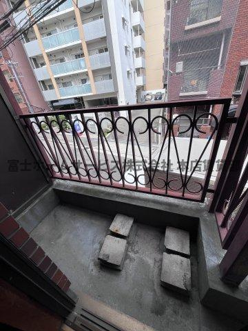 苅田3丁目連棟戸建のバルコニー
