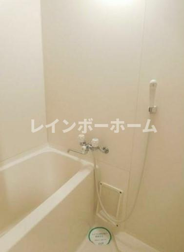 JC STATION 143の浴室