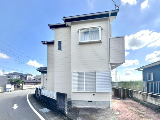 【中古戸建】高崎市東中里町の外観|■外観｜閑静な住宅街で始める新しい暮らし♪開放的な毎日をあなたへ(^^♪