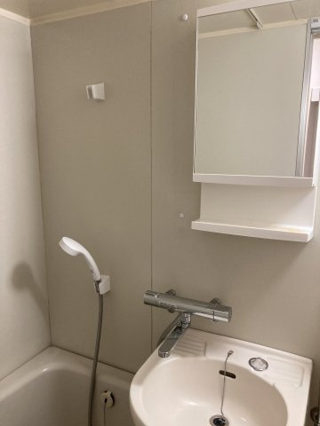 ゼルコピア府中の洗面所