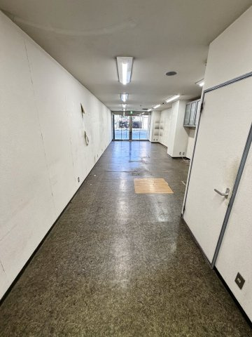 大阪市中央区上本町西１丁目の店舗事務所の内装