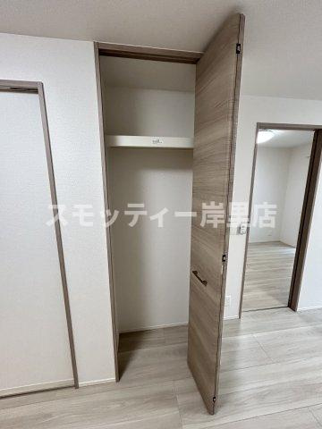 ロイジェント住之江公園の収納
