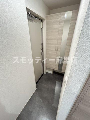 ロイジェント住之江公園の玄関