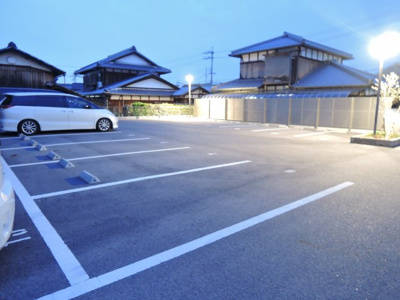 【駐車場】 | カルムメゾン | 駐車場です