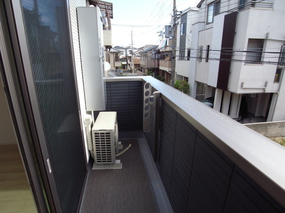 サンセール寝屋川のバルコニー