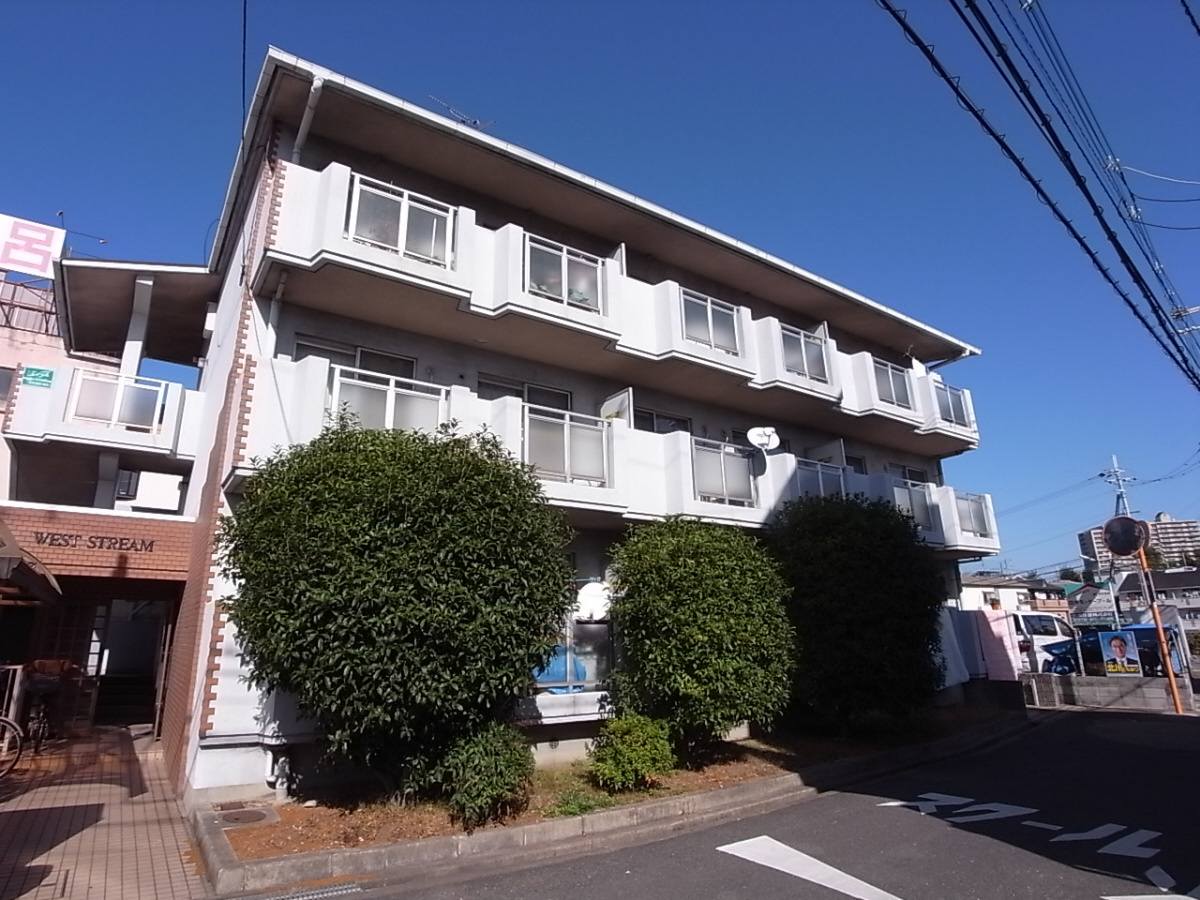ウエストストリームの外観