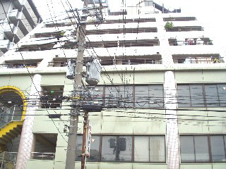 サンワビルの外観