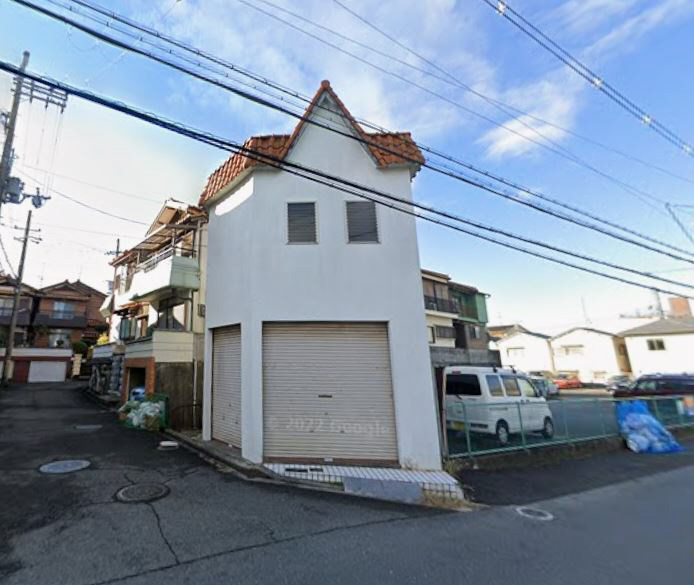 秦町事務所の外観