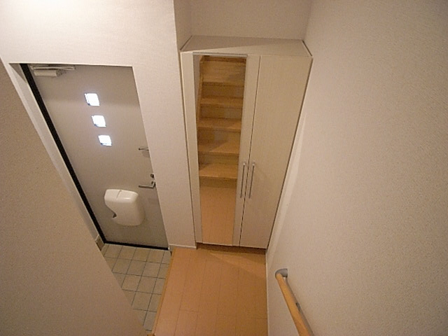 オーセンティック　Ⅲの玄関