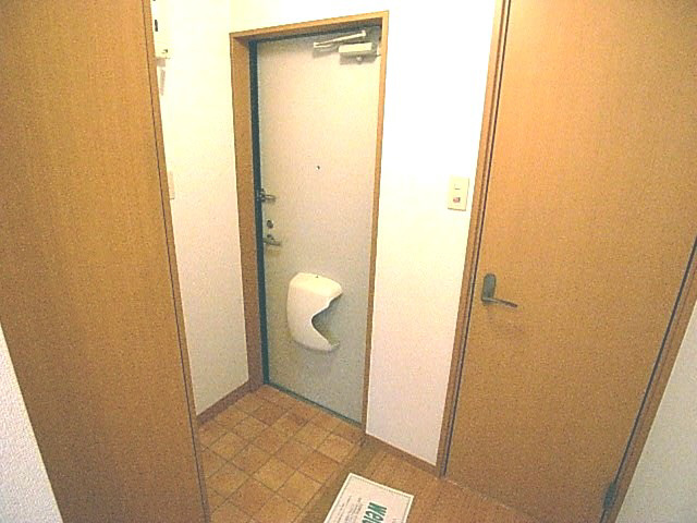 ブランルージュの玄関